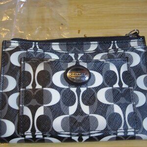 Coach small cardhold wallet